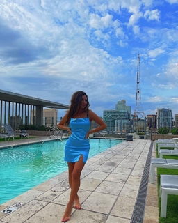 Taylor Alesia feet photo thumbnail