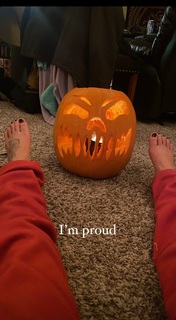Taylor Atelian feet photo 3