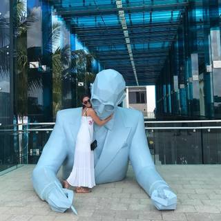 Taylor Cole feet photo thumbnail