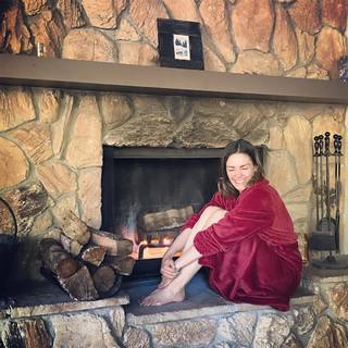 Taylor Cole feet photo thumbnail