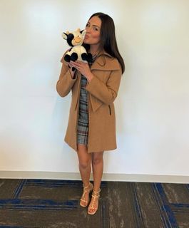 Taylor Cole feet photo thumbnail