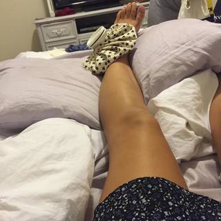 Taylor Darling feet photo 1