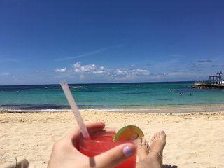 Taylor Darling feet photo 16