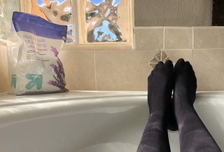 Taylor Darling feet photo 12