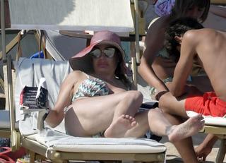 Taylor Dayne feet photo 8