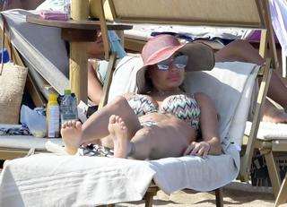 Taylor Dayne feet photo 7