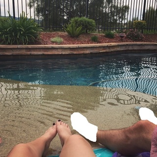 Taylor Dooley feet photo 4