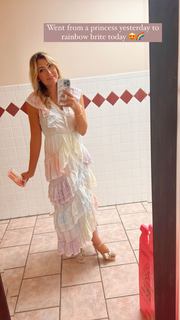 Taylor Dooley feet photo 9