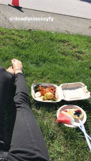 Taylor Hickson feet photo 11