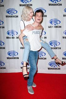 Taylor Hickson feet photo 13