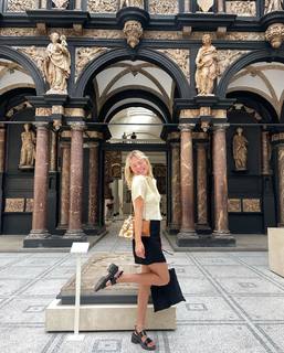 Taylor Hickson feet photo 7
