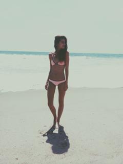 Taylor Hill feet photo thumbnail