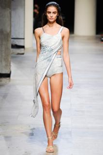 Taylor Hill feet photo thumbnail