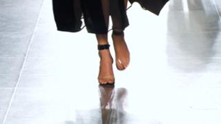 Taylor Hill feet photo thumbnail
