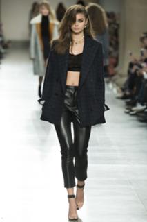 Taylor Hill feet photo thumbnail