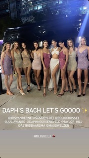 Taylor Hill feet photo thumbnail