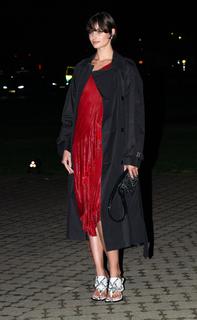 Taylor Hill feet photo thumbnail
