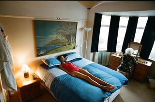 Taylor Hill feet photo thumbnail