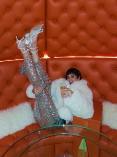 Taylor Hill feet photo 12