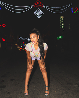 Taylor Hing feet photo thumbnail