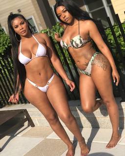 Taylor Hing feet photo thumbnail