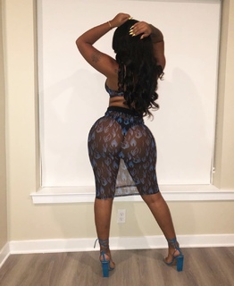 Taylor Hing feet photo thumbnail