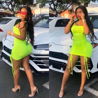 Taylor Hing feet photo thumbnail