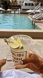 Taylor Hing feet photo thumbnail