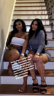 Taylor Hing feet photo thumbnail