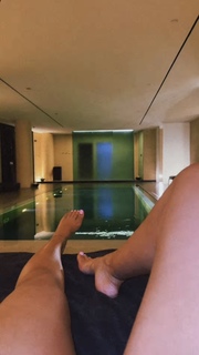 Taylor Hing feet photo thumbnail