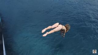 Taylor Hudson feet photo 9
