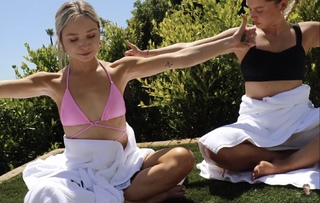 Taylor Hudson feet photo 14