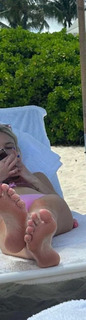 Taylor Hudson feet photo 18
