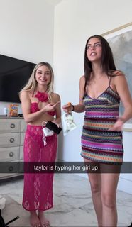 Taylor Hudson feet photo 16