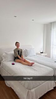 Taylor Hudson feet photo 2