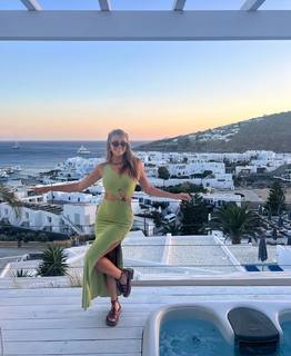 Taylor Malkov feet photo 3