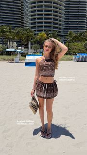 Taylor Malkov feet photo 4