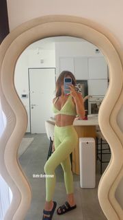 Taylor Malkov feet photo 16