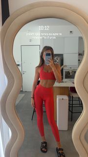 Taylor Malkov feet photo 14