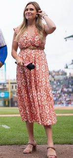 Taylor McGregor feet photo 16