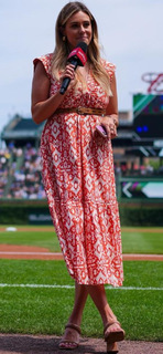 Taylor McGregor feet photo 15
