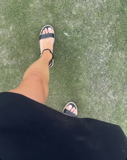 Taylor McGregor feet photo 20