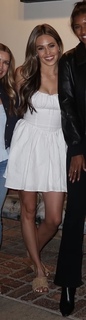 Taylor McGregor feet photo 9