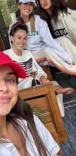 Taylor McGregor feet photo 11