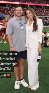 Taylor McGregor feet photo 20