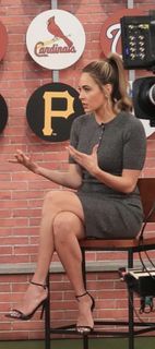 Taylor McGregor feet photo 9