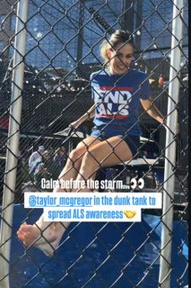 Taylor McGregor feet photo 5