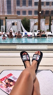 Taylor Misiak feet photo 16