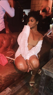 Taylor Rooks feet photo thumbnail