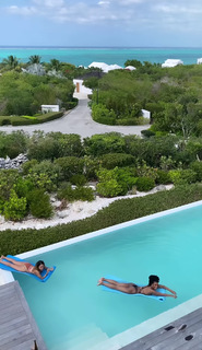 Taylor Rooks feet photo thumbnail